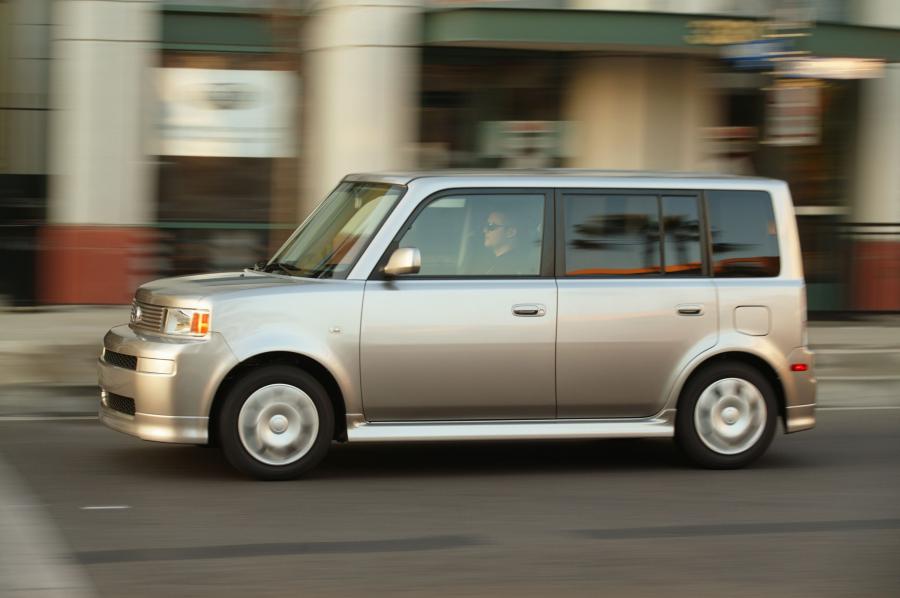  Scion xB 2003 года  (фото 10 из 42)